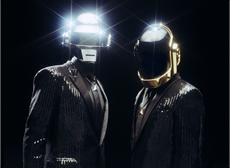 Die Robots singen - Video zu Daft Punks „Lose Yourself to Dance“ feiert Premiere auf AMPYA